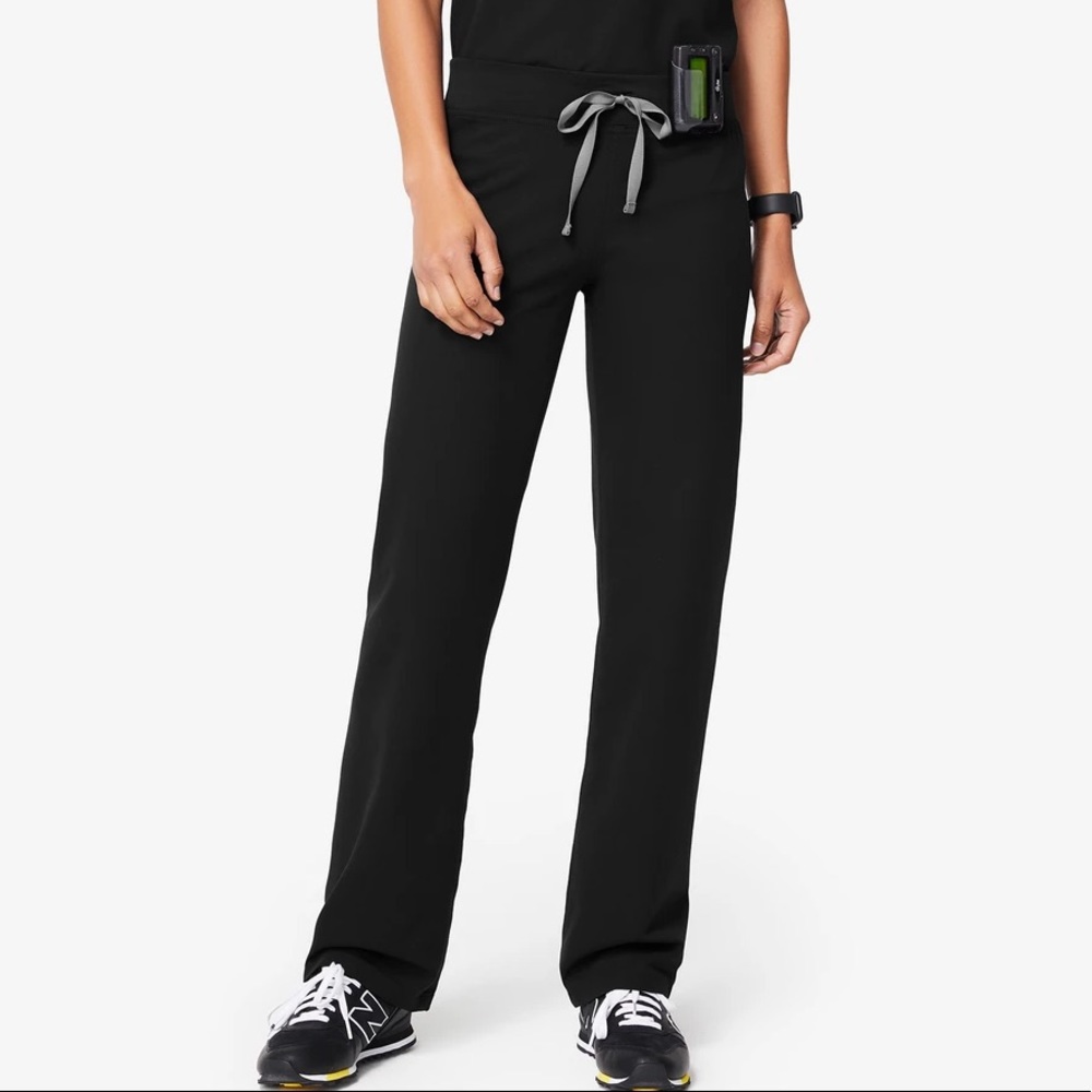 -Figs Livingston Black Scrub Pant